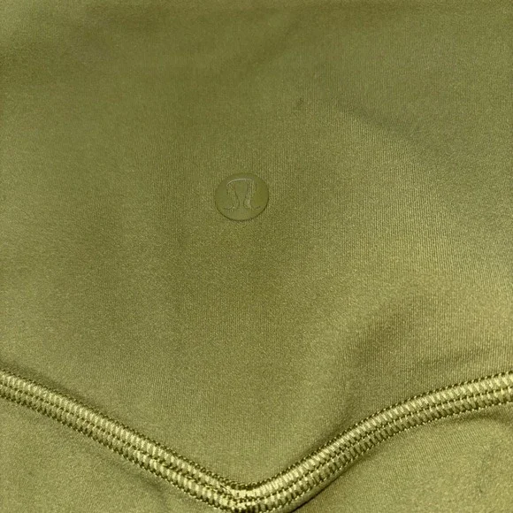 Lululemon‎ Olive Green Leggings, Semi Capri Style Leggings Size 4 - Excellent - Picture 6 of 9
